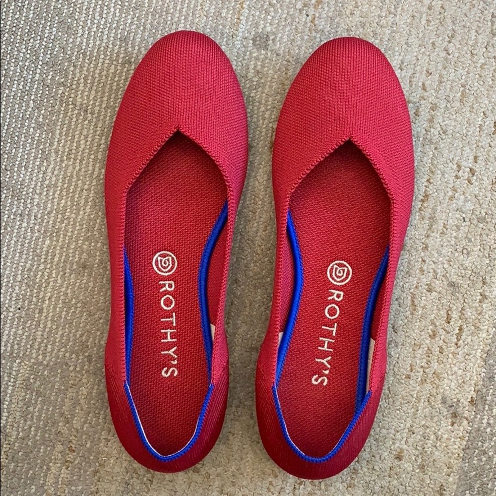 Scooter Red Rothy’s Size 10